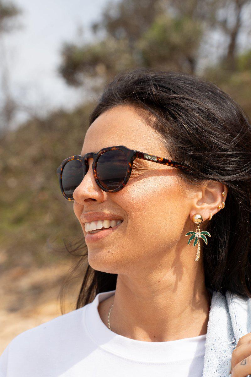 Female model wearing Freshie Polarised Sunglasses from Ozeano Vision