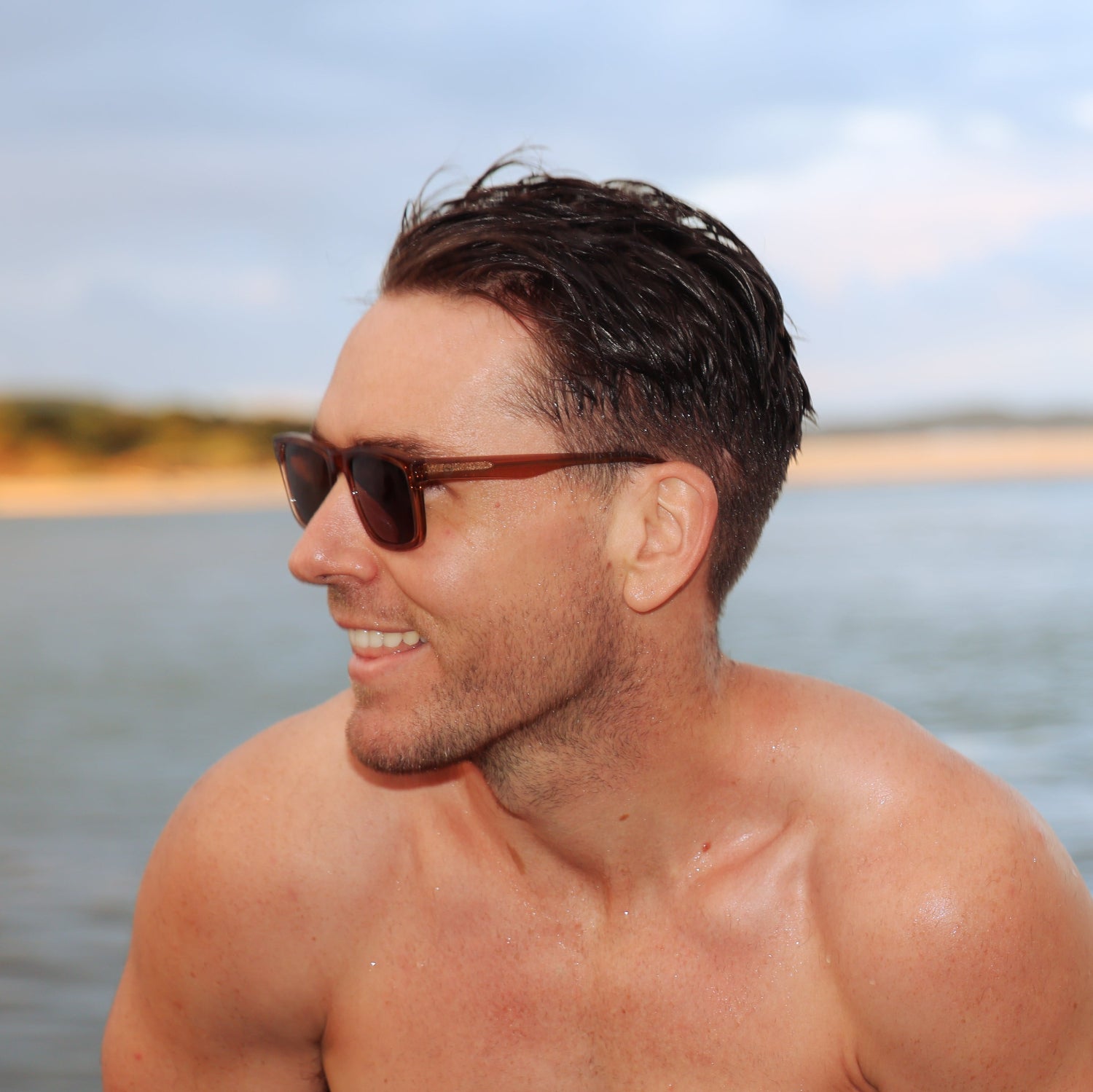 Jones Otter Polarised Sunglasses on Male Model