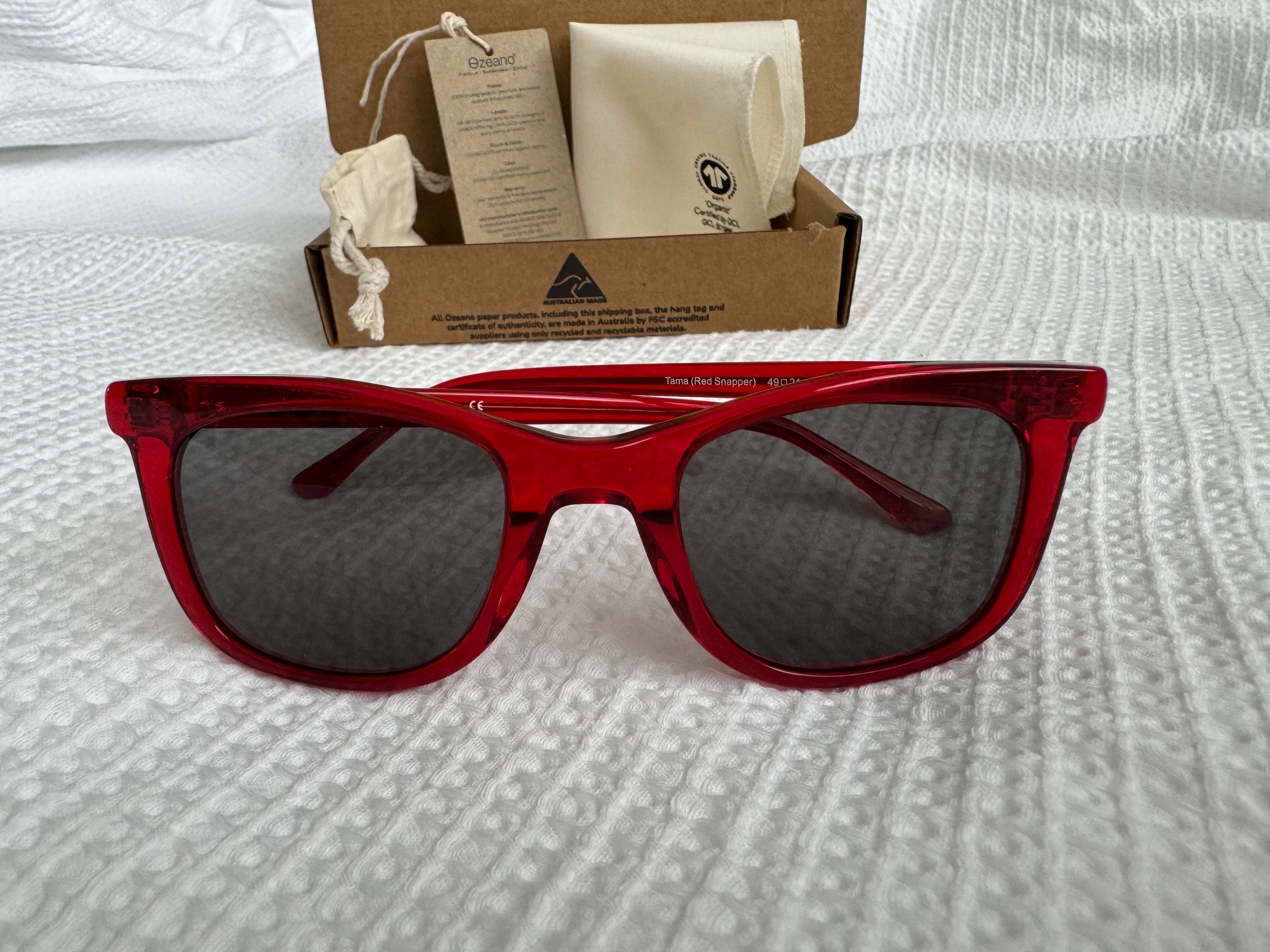 Tama Red Snapper Polarised Sunglasses full package