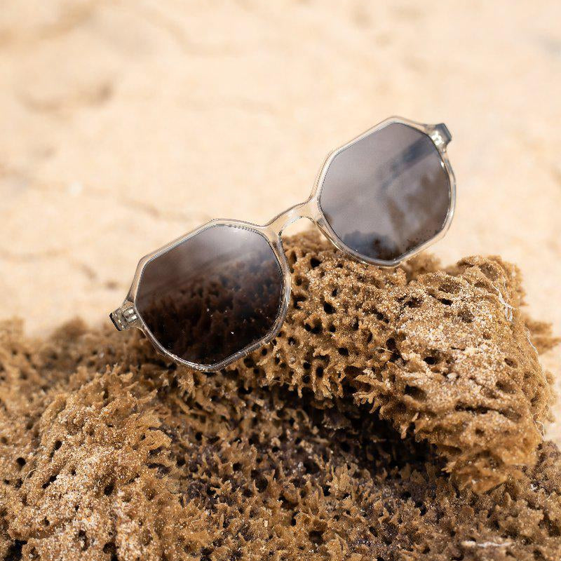 Transparent green eco sunglasses