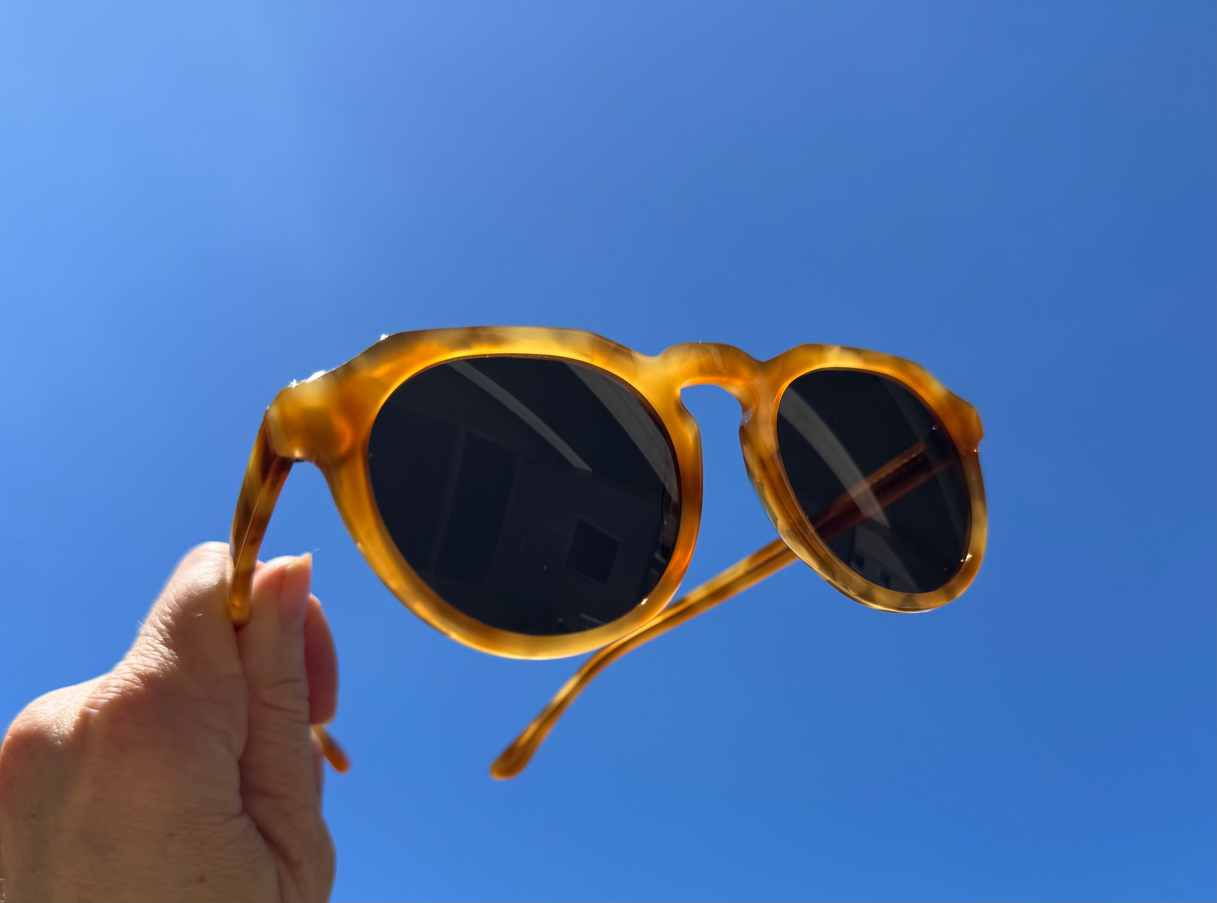 Eco-friendly Freshie (Bushfish) Sunglasses – artisan-crafted with Italian bio-acetate frames and premium CR39 polarised lenses.