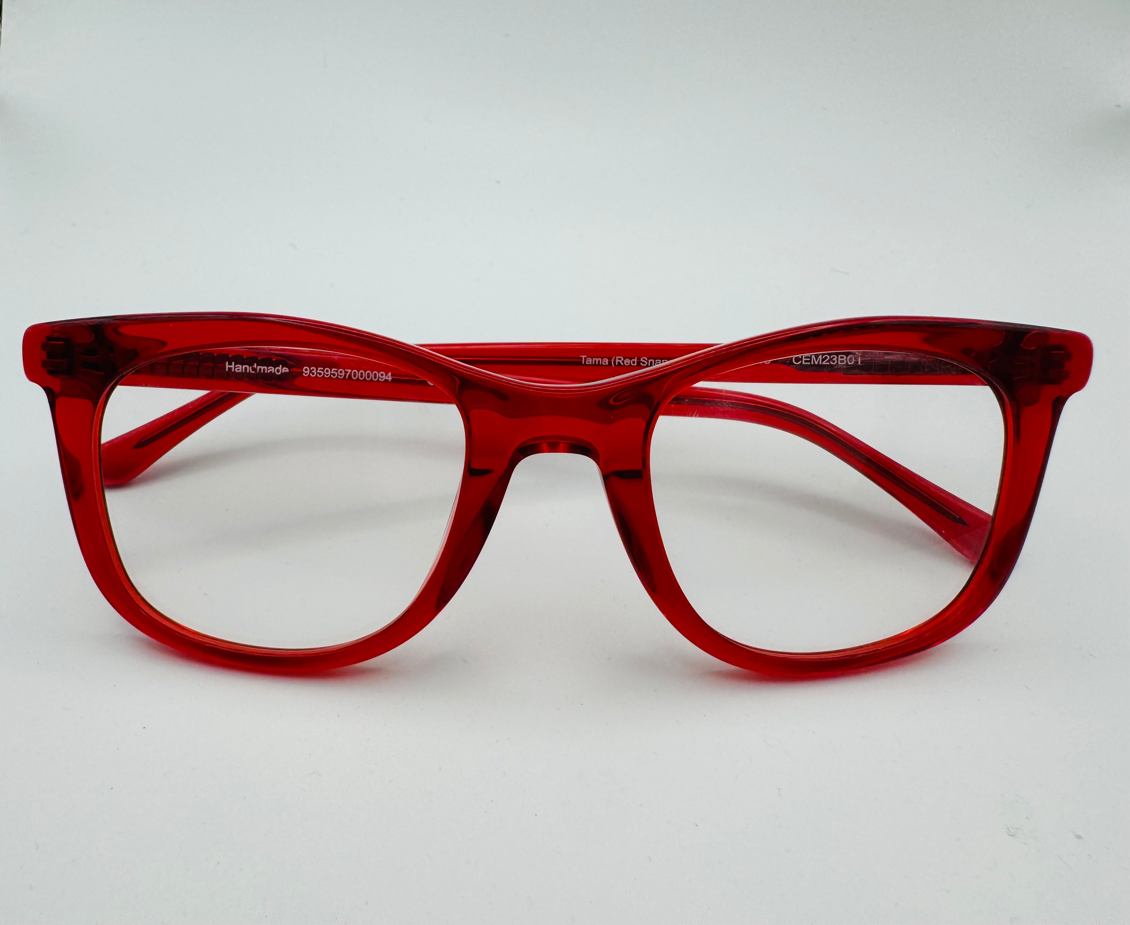 Tama (Red Snapper) Prescription Glasses by Ozeano – eco-friendly red frames made from Italian bio-acetate, customized with premium prescription lenses.